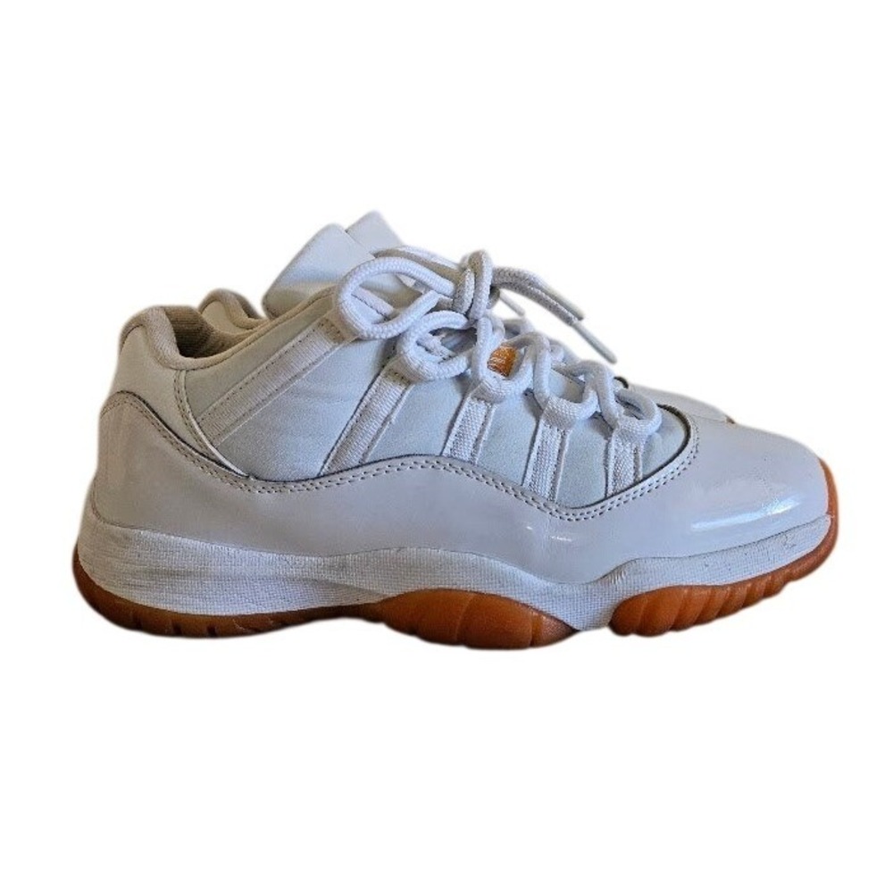 Air Jordan 11 Retro Low Bright Citrus White Women Size 9 AH7860-139